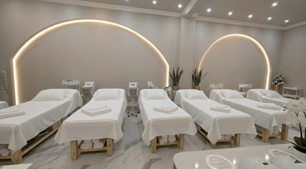 Luxurious spa beds at Beauty Essentials in Edinburgh, Scotland, GB, create a serene wellness experience.