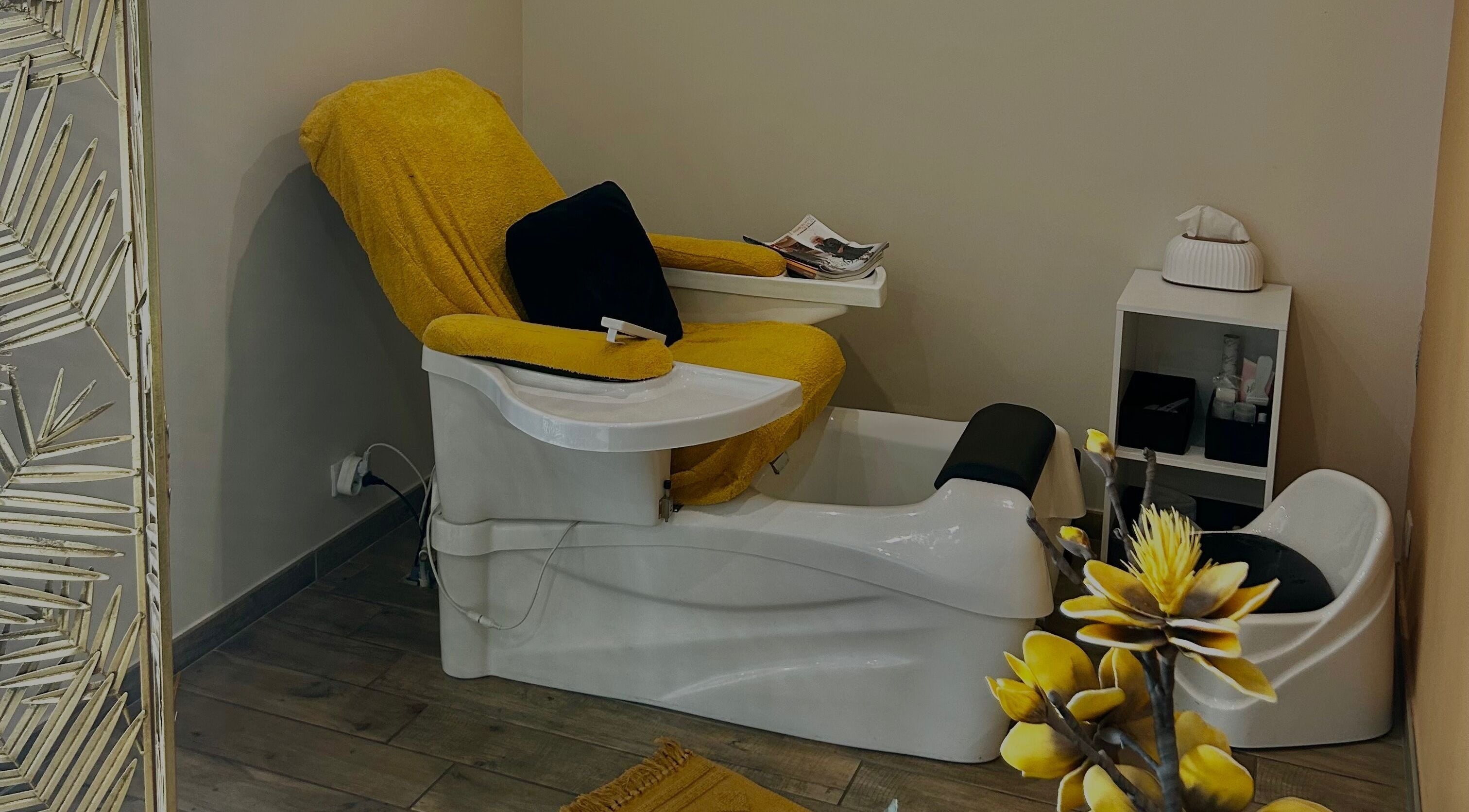 Fauteuil de spa confortable à L’instant Précieux, Afa, Corse, FR pour une relaxation optimale.