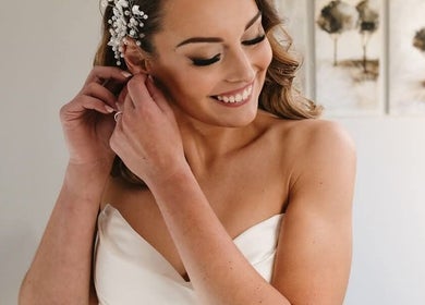 Bridal beauty at Mrs Müller Bridal Studio, Pretoria, Gauteng, ZA. Featuring elegant bridal makeup and hairstyle.