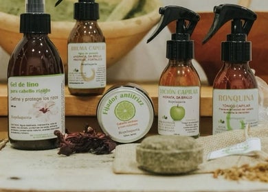 Productos de Biopeluqueria en Málaga, Andalucía, ES, para cuidado capilar natural y ecológico.