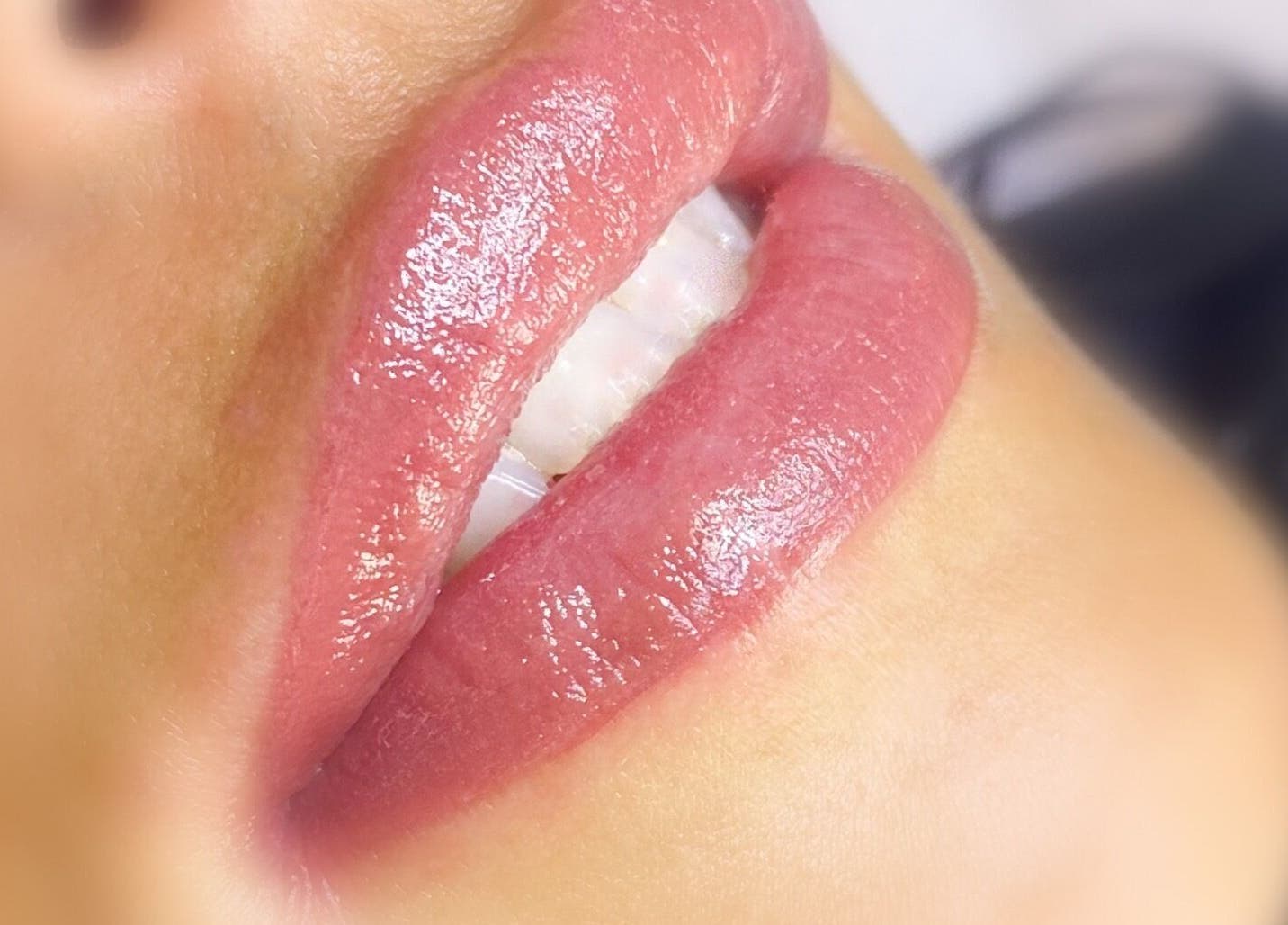 Lèvres magnifiquement maquillées chez ELEGANTIA Maquillage Permanent Cannes à Le Cannet, Provence-alpes-côte D'azur, FR.