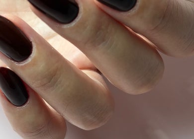 Unghie eleganti nere da LoryNails Manicure & Pedicure Salon, Basel, Basel-stadt, CH.