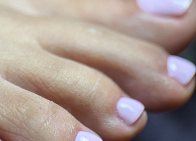 Pedicure elegante a LoryNails Manicure & Pedicure Salon, Basel, Basel-stadt, CH.