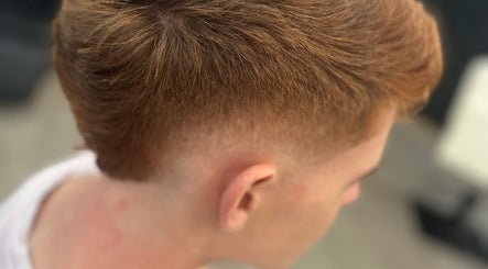 Close-up of a trendy fade haircut at Air Studio, Mendoza, Mendoza, AR.