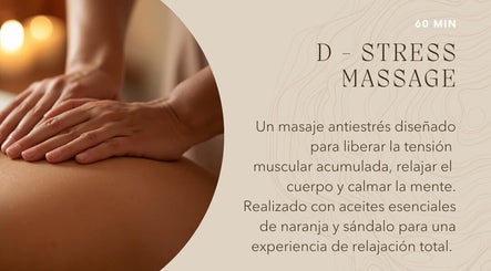 Relaxing massage session at Hamsa Luxury Massage, Palma, Illes Balears, ES with calming hands on back.