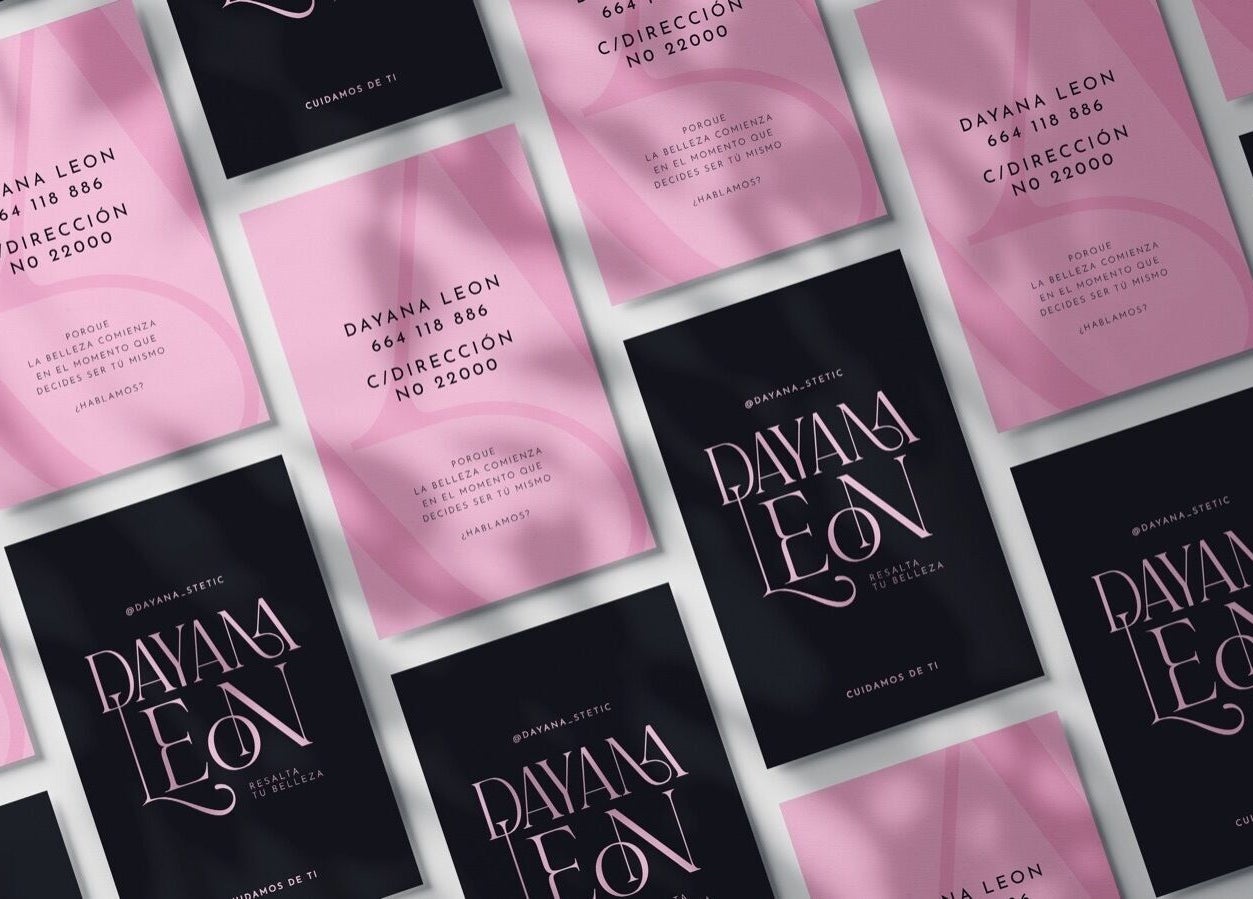 Tarjetas promocionales de Dayana Leon en Huesca, Aragón, ES resaltando belleza y cuidado personal.