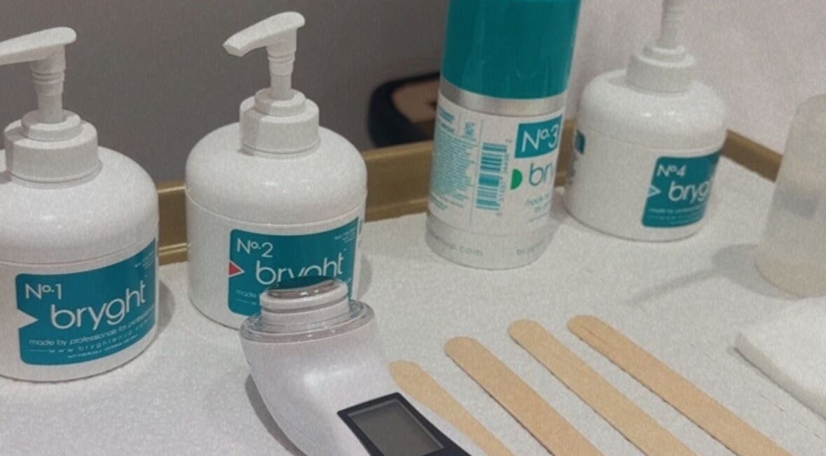 Productos de belleza en Le’ Piel Clinic & Spa, Bayamón, Bayamón, PR listos para tratamientos especializados.