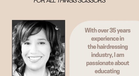 Portrait of expert at Leearne - Elite Scissors, Griffith, ACT, AU, with 35 years in hairdressing industry.