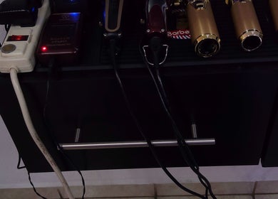 Professional hair clippers at Lady BARBER DLR, Nayarit, Nayarit, MX, ready for precision cutting.