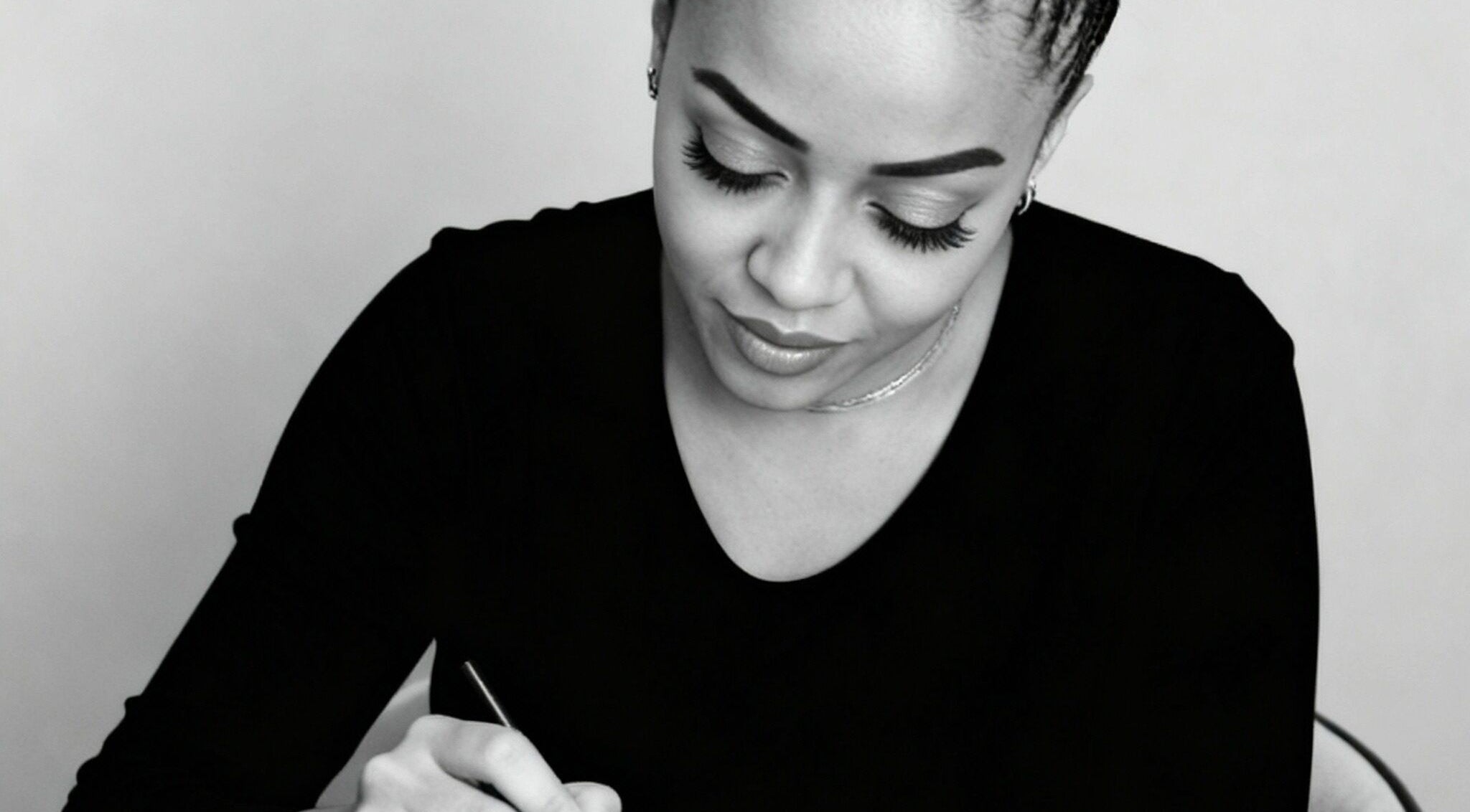 Nail technician at Taylored Nails in Mbombela, Mpumalanga, ZA crafting beautiful designs.