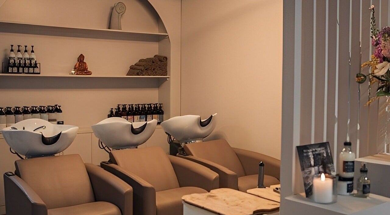 Modern wash stations at Parlour Amsterdam, offering a serene spa vibe in Amsterdam, Noord-Holland, NL.