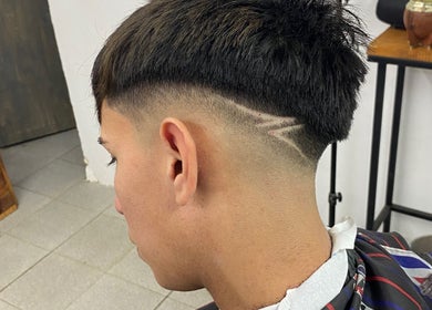 Fresh haircut with sleek design at Btm barberia, Concepción Del Uruguay, Entre Ríos, AR.