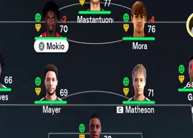 Football strategy game screen displayed at Enzo Lime, Ciudad De México, Ciudad De México, MX.