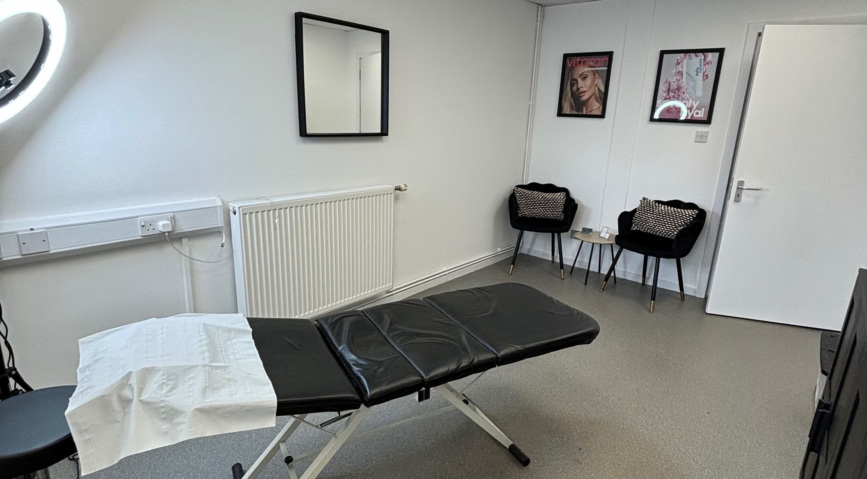 Treatment room at Microblading by Kimberley in Rosyth, Scotland, GB. Featuring a professional setup.