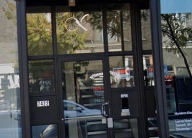 Front entrance of TouchedByChanel located at 7422, Montréal, Québec, CA.