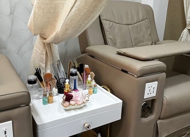 Zona de spa y belleza en Minimalist Beauty Salón de Oro, Madrid, Comunidad De Madrid, ES.