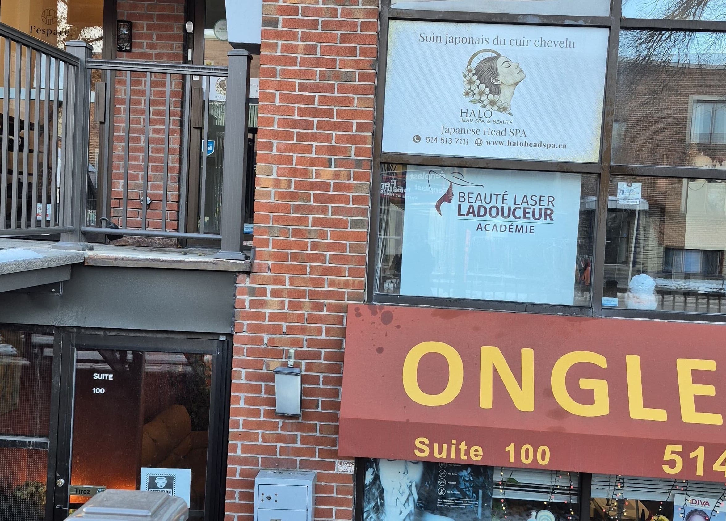 Entrance of Halo head spa & beauté in Montréal, Québec, CA showing signage and building exterior.