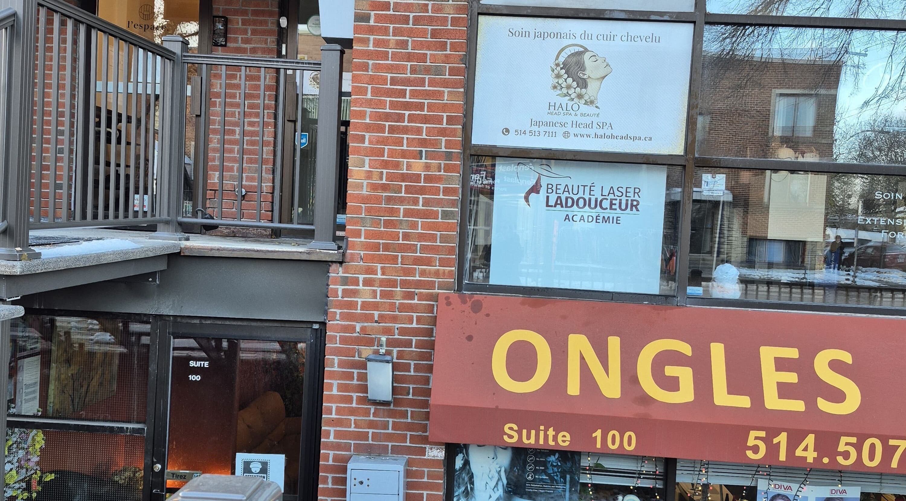 Entrance of Halo head spa & beauté in Montréal, Québec, CA showing signage and building exterior.