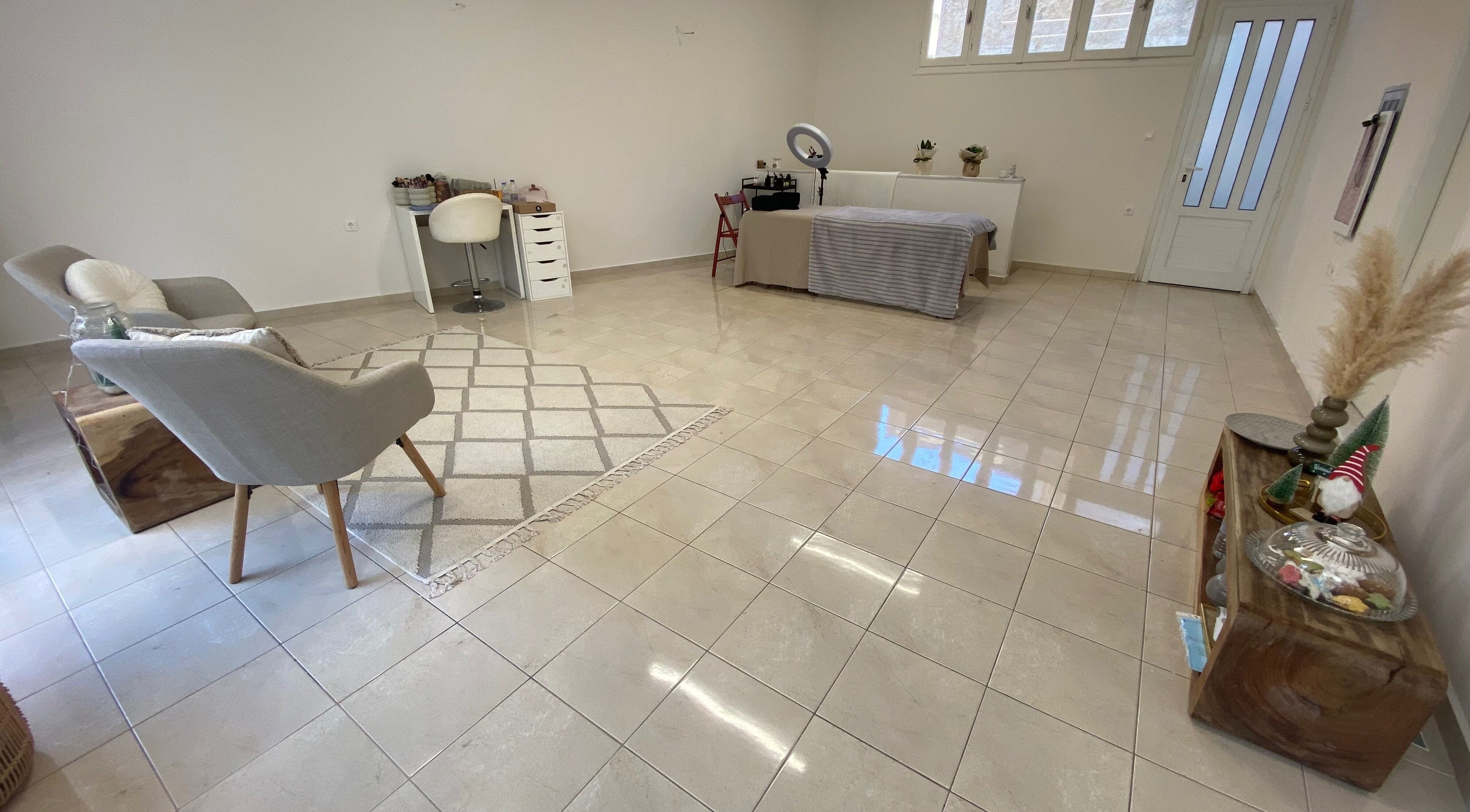 Άνετος και κομψός χώρος στο Joanna Botsi Makeup | Brow & Lash lift, Άγιος Νικόλαος, Ελλαδα, GR.