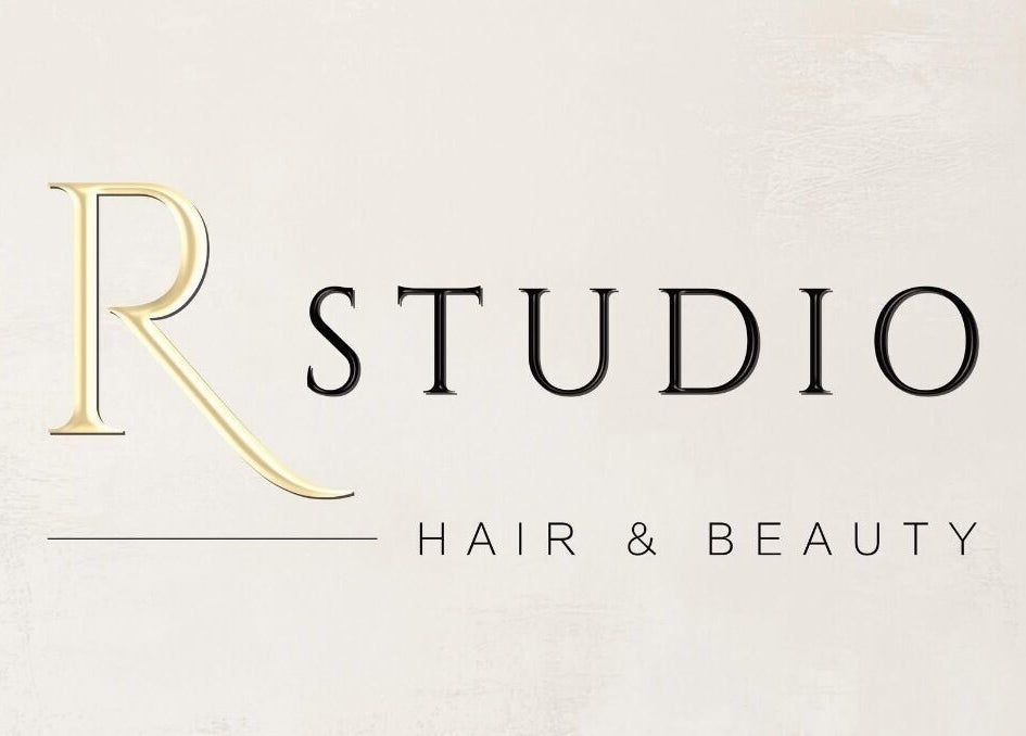 SKIN VOWS @ R Studio logo, New Mills, England, GB, showcasing luxury beauty services.