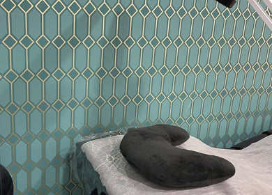 Mesa de tratamento moderna em Karina Kolesya Lash, Setúbal, Setúbal, PT com decoração sofisticada.