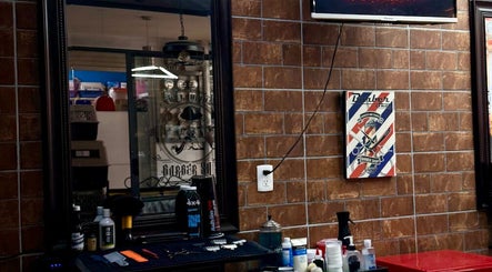 Interior rústico de The Laikans Barber Shop Valle de la Hacienda en Cuautitlán Izcalli, Estado De México, MX.