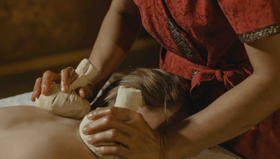 Herbal massage therapy at LV Massage & Spa in Fort Worth, Texas, US offering relaxation and rejuvenation.