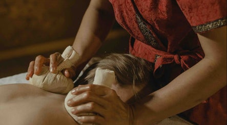 Herbal massage therapy at LV Massage & Spa in Fort Worth, Texas, US offering relaxation and rejuvenation.