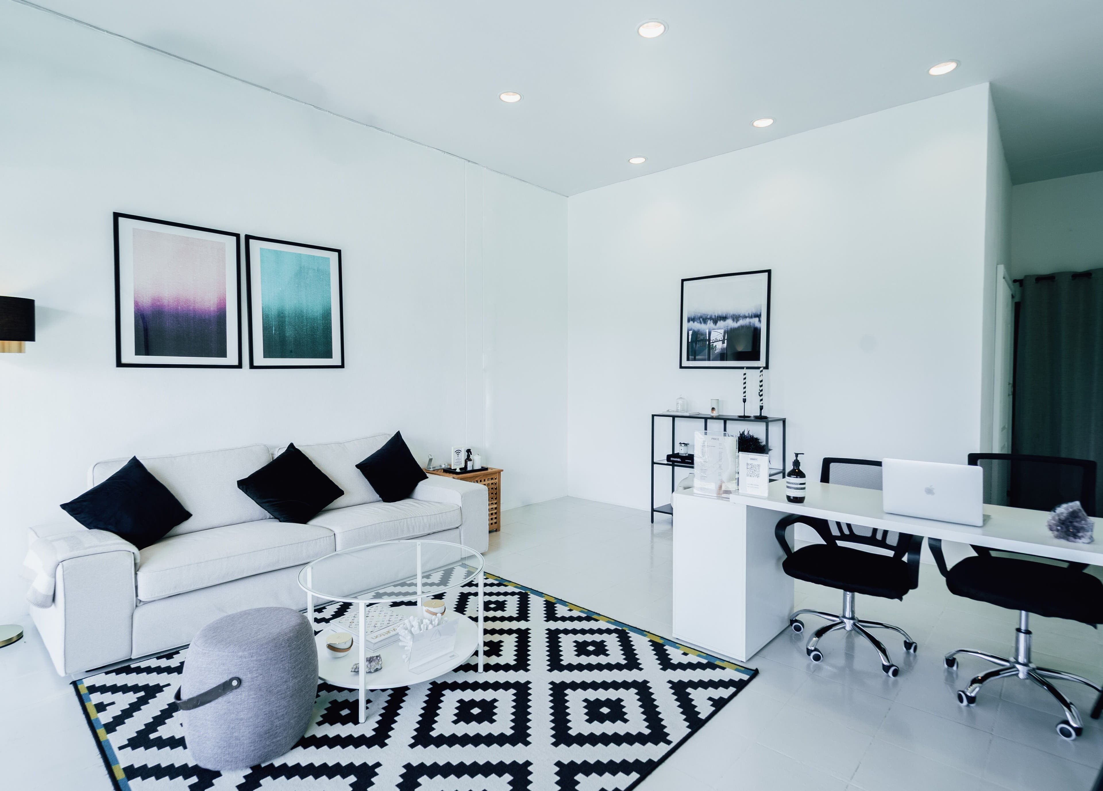 Modern lounge at Velvetwaxing Cherngtalay, Cherngtalay, ภูเก็ต, TH with stylish seating and decor.