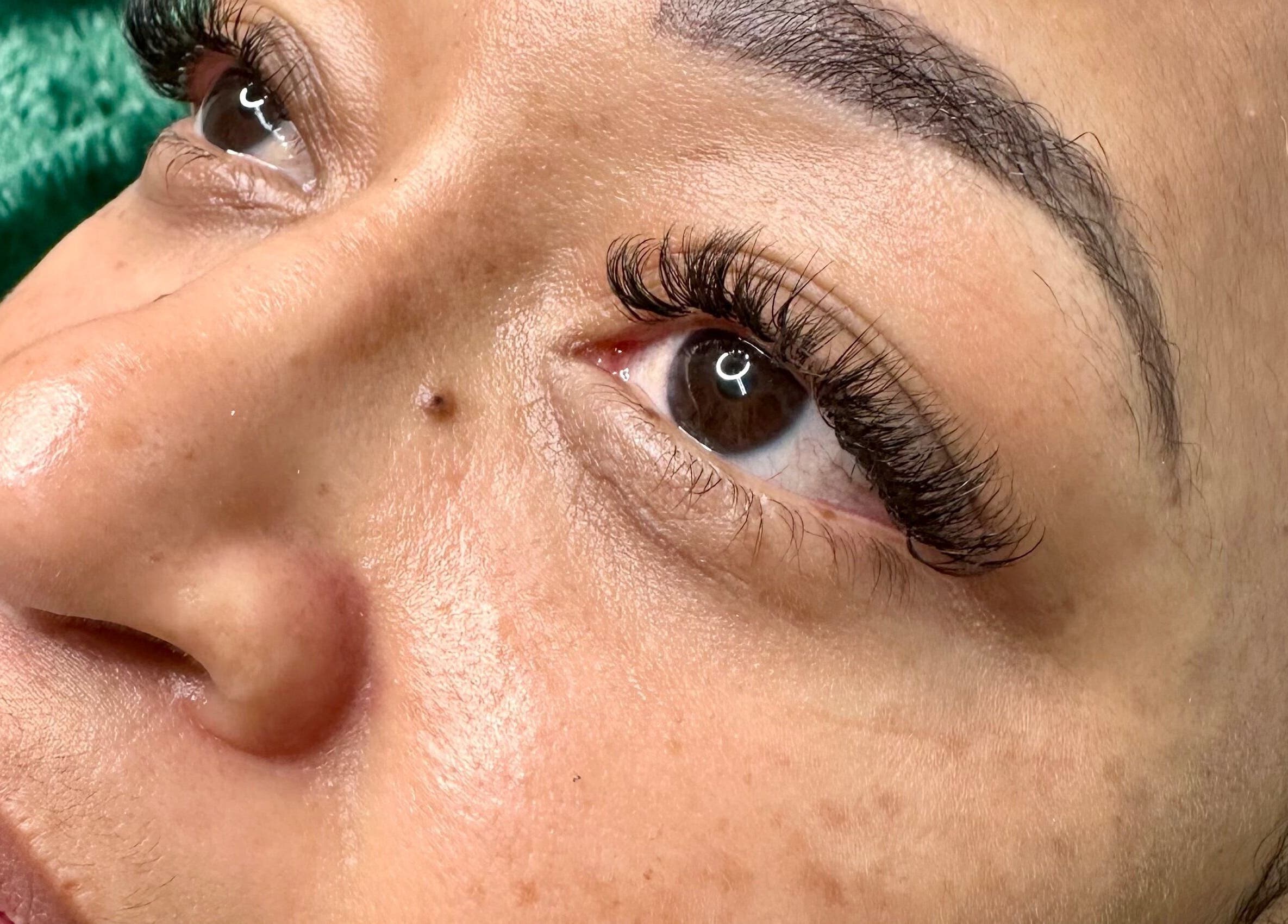 Close-up of elegant eyelash extensions from LuBella Beauty, Waterfall, Kwazulu-Natal, ZA.