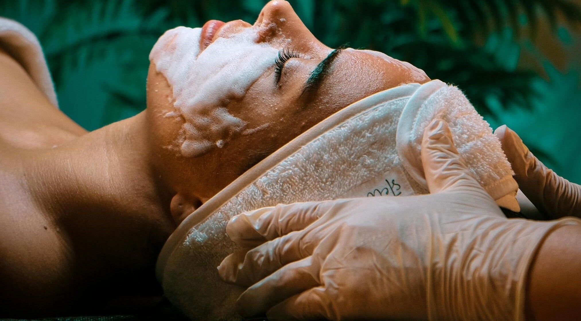 Indulgent facial at Ç-Spa: Beauty & Wellness, Willemstad, Curaçao, BQ, showcasing ultimate relaxation.