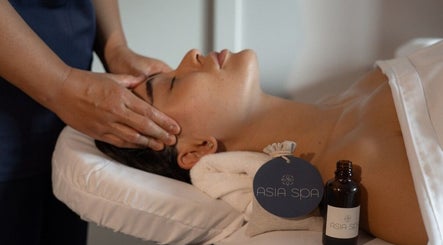Массаж лица в Asia Spa LLC-FZ, Дубай, Дубай, AE для глубокого расслабления и восстановления.