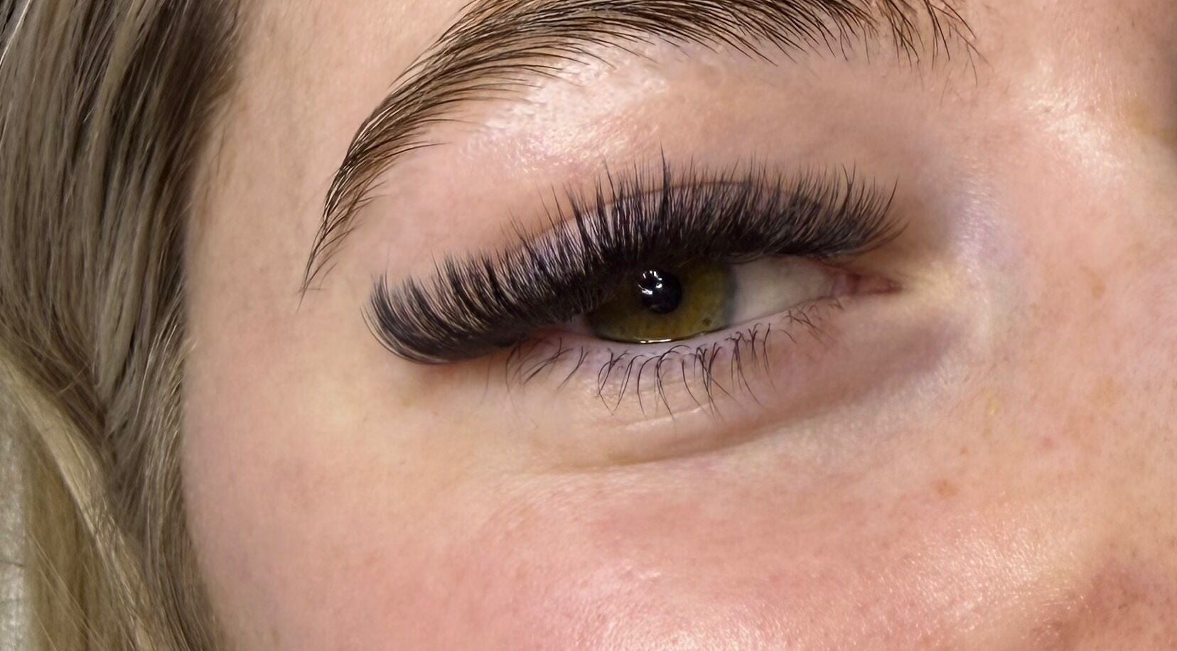 Detailed view of expertly applied eyelash extensions at beautybyjblck, Aubin Grove, Western Australia, AU.