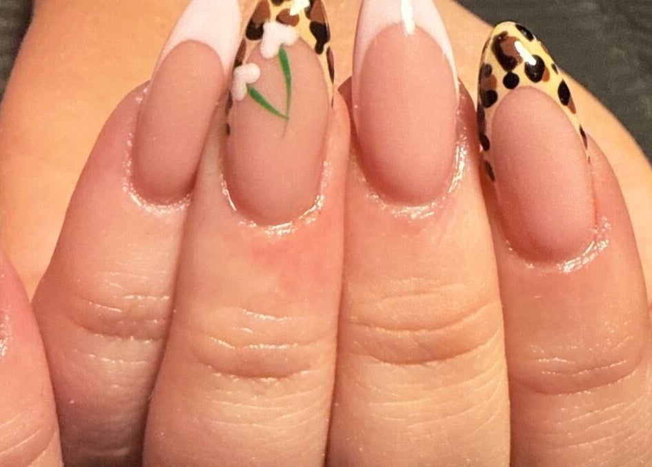 Leopard print nails with floral design by beautybyjblck, Aubin Grove, Western Australia, AU.