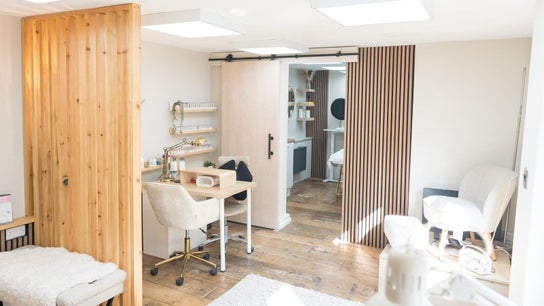 Jinny Louisa Beauty & Waxing @Rejuva