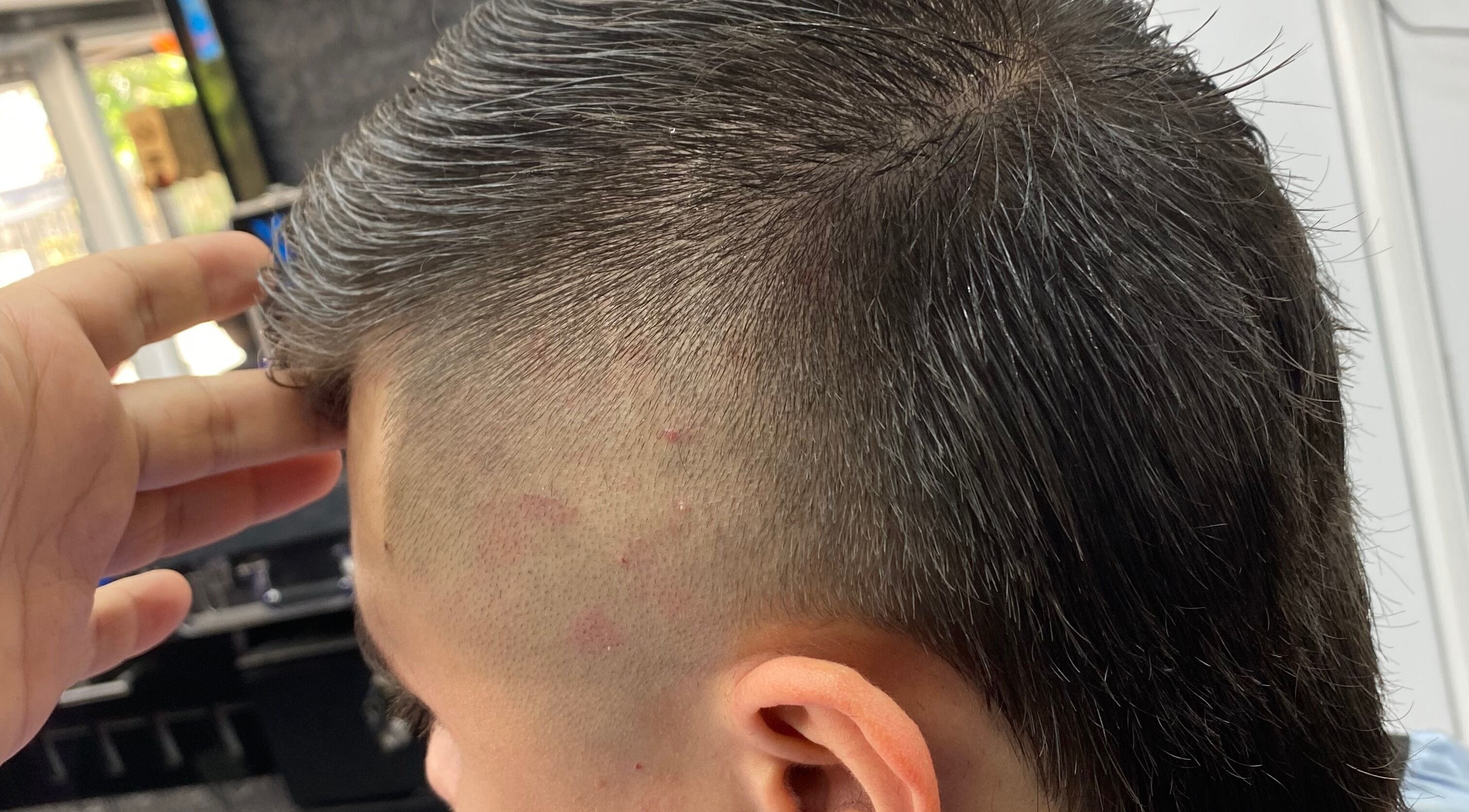 Corte de cabello profesional en Alexander barber, Valle Del Cauca, Valle Del Cauca, CO.