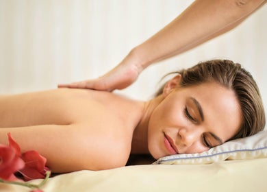 A relaxing massage session at Emiliene Pires Massage Therapy Dublin. Dublin, County Dublin, IE.