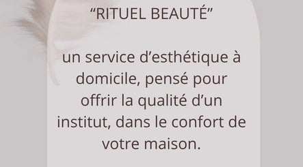 Service d'esthétique de RITUEL BEAUTÉ à domicile à Chavanay, Auvergne-rhône-alpes, FR offrant qualité institut.