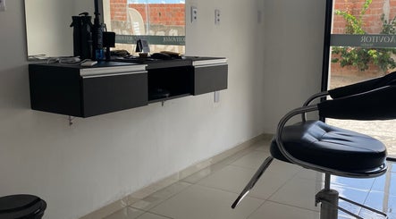 Estação de cabelo elegante no Joãovitorstudio, Rio Grande Do Norte, BR. Ambiente moderno e acolhedor.