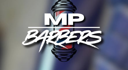 Logotipo de MP Barbers en Concepción Del Uruguay, Entre Ríos, AR, destacando estilo moderno.