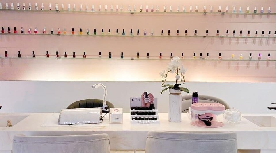 Elegant nail polish display and manicure setup at Luxury Nails Women’s Beauty Salon in Jeddah, Makkah Province, SA.