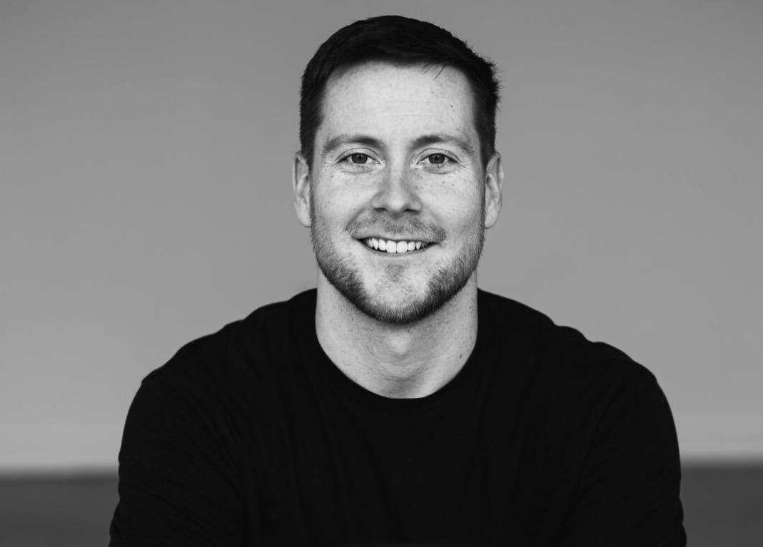 Relaxed atmosphere at Allen Everett Studio in Willoughby Hills, Ohio, US with a welcoming individual smiling.