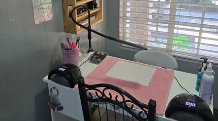 Nail station at Leoné Scheepers Beauty, Pretoria, Gauteng, ZA with tools and products neatly arranged.