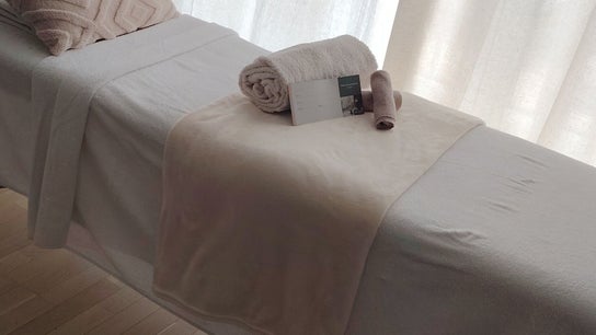 H'elo skin and beauty