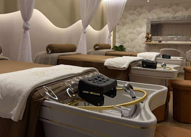 Luxurious spa beds at D'luxe Beauty Salon in Budapest, Magyar, HU, designed for ultimate relaxation and pampering.