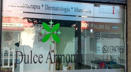 Exterior de Dulce Armonía, Villa Tesei, Provincia De Buenos Aires, AR, mostrando servicios de bienestar.