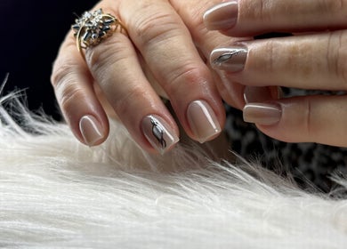 Close-up of elegant nail art from Ailen Nails, Louisville, Kentucky, US, showcasing a chic manicure style.