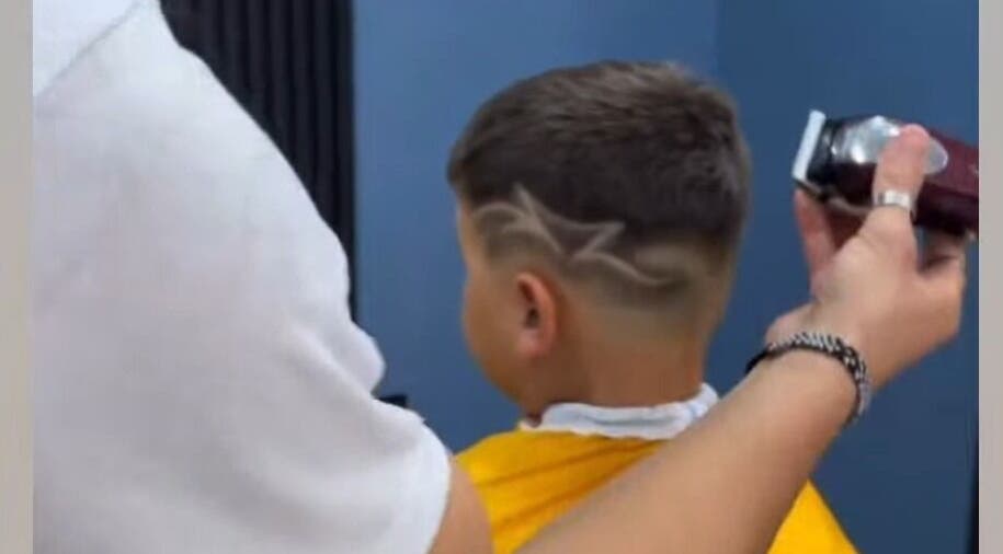 Corte de cabello con diseño en estrella en Ch4n_90 Barber, Monteverde, Provincia De Alajuela, CR.