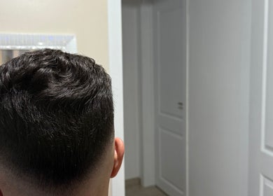 Attente d'un style raffiné chez A&A BarberStyle By Ali, Vilvoorde, Vlaanderen, BE.