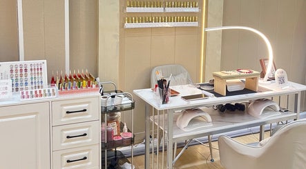Chic nail station at Diva Nailslash, Krung Thep Maha Nakhon, Krung Thep Maha Nakhon, TH with manicure essentials.